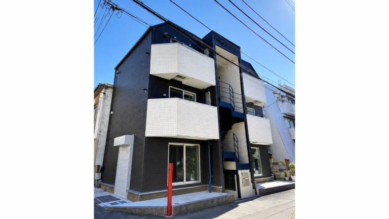 新大久保駅徒歩8分｜新宿区大久保1丁目 一棟収益ビル｜満室稼働中・利回り約4.54％